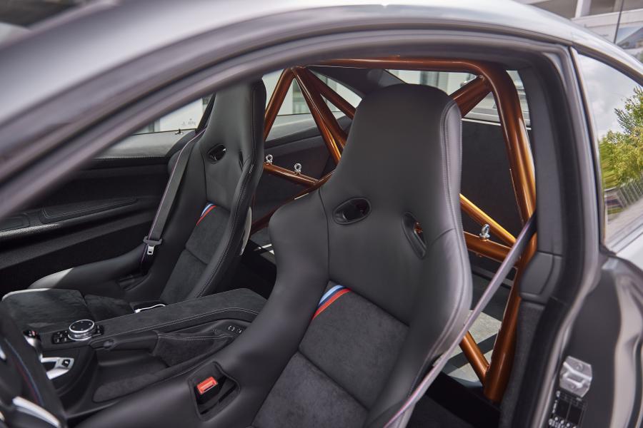 Интерьер BMW M4 GTS by G-Power 2016 года  (фото 17 из 17)